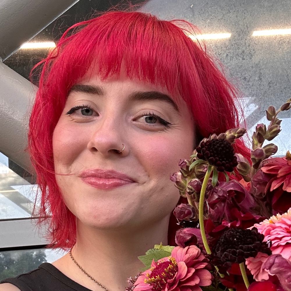 Meet your Posher, Kira